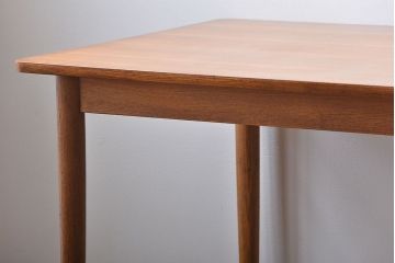 中古　日本楽器(ヤマハ製)　ダイニングテーブル