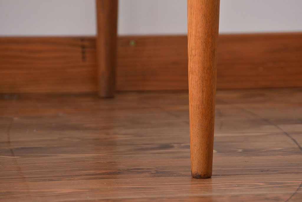 中古　日本楽器(ヤマハ製)　ダイニングテーブル