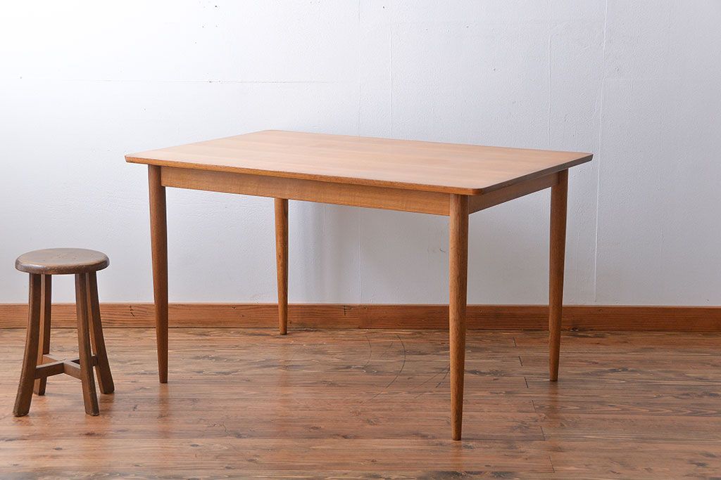 中古　日本楽器(ヤマハ製)　ダイニングテーブル