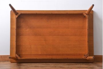 中古　日本楽器(ヤマハ製)　ダイニングテーブル