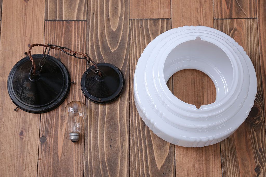 昭和レトロ　ガラスシェード照明