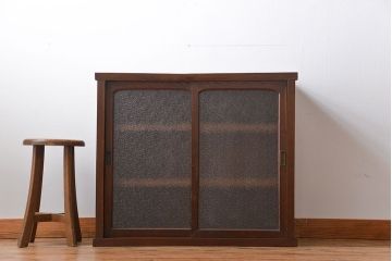 レトロ家具　昭和レトロ　前面栗材　ダイヤガラス入り収納棚(1)