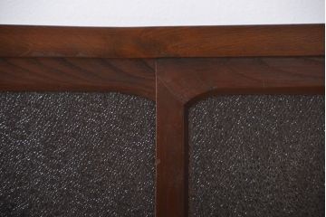 レトロ家具　昭和レトロ　前面栗材　ダイヤガラス入り収納棚(1)