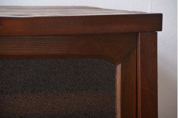 レトロ家具　昭和レトロ　前面栗材　ダイヤガラス入り収納棚(2)