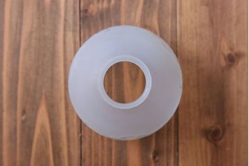 オパールセントガラスのエッチングシェード照明