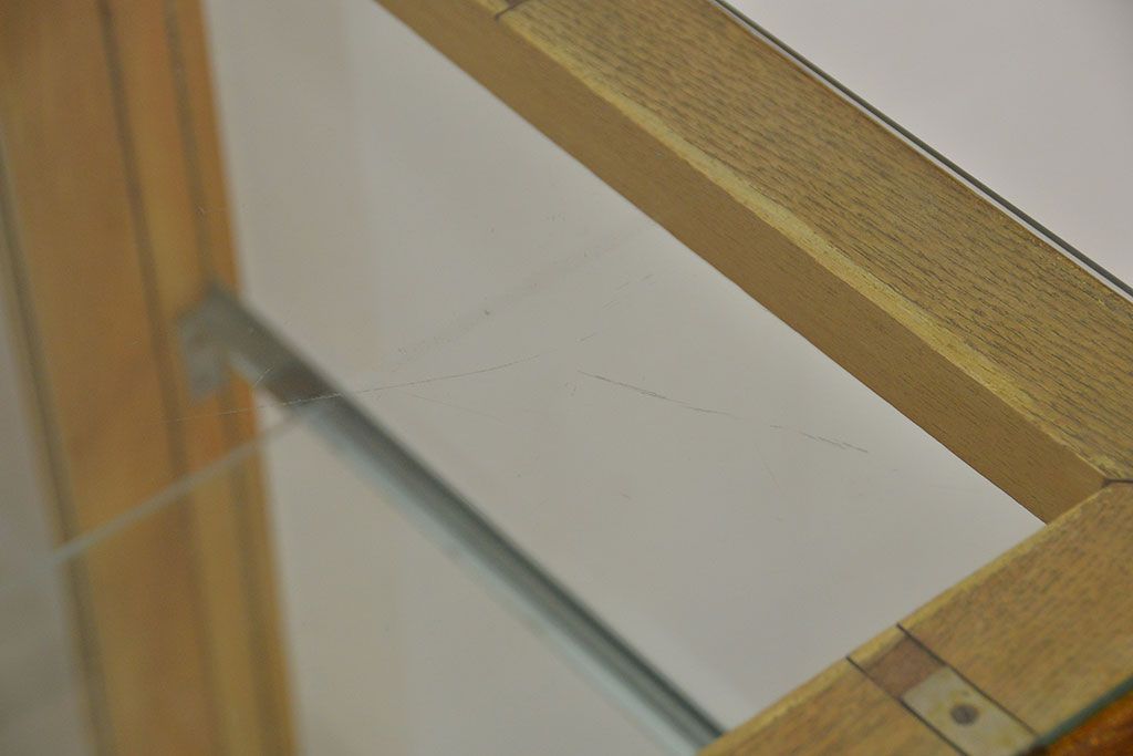 レトロ家具　昭和レトロ　ナラ材!脚付きガラスケース