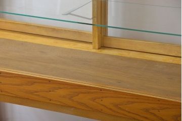 レトロ家具　昭和レトロ　ナラ材!脚付きガラスケース