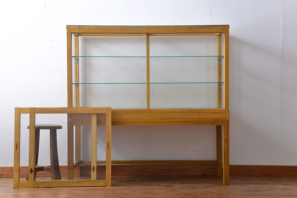 レトロ家具　昭和レトロ　ナラ材!脚付きガラスケース