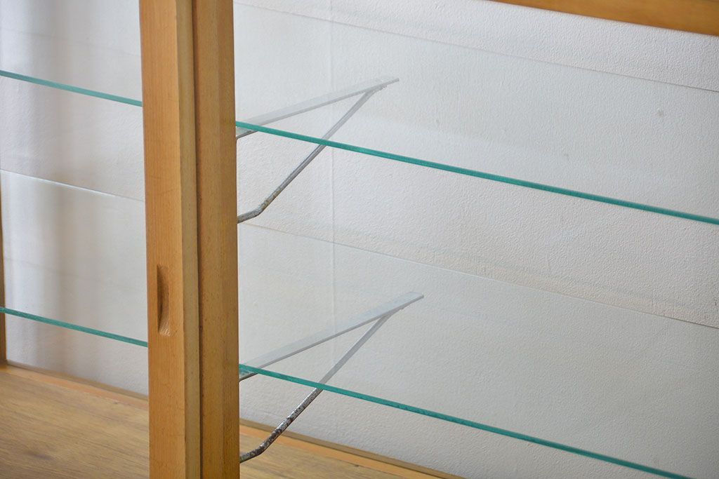 レトロ家具　昭和レトロ　ナラ材!脚付きガラスケース