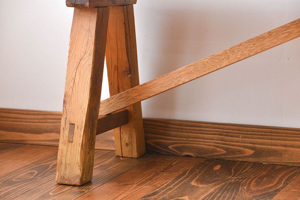 アンティーク家具　古い木のアンティークベンチ