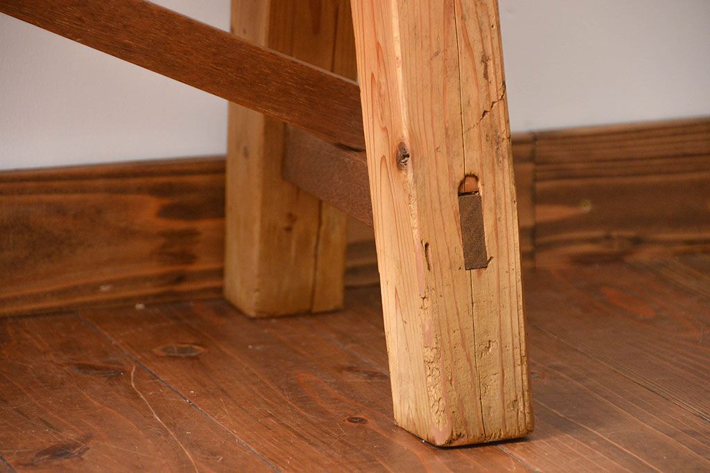 アンティーク家具　古い木のアンティークベンチ