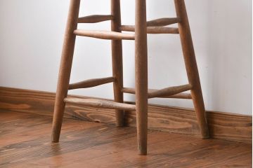 アンティーク家具　イギリスアンティーク　お洒落なハイスツール(1)