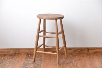 アンティーク家具　イギリスアンティーク　お洒落なハイスツール(1)