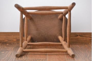 アンティーク家具　イギリスアンティーク　お洒落なハイスツール(1)