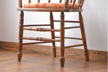 レトロ家具　イギリスアンティーク　レトロなアームチェア(2)