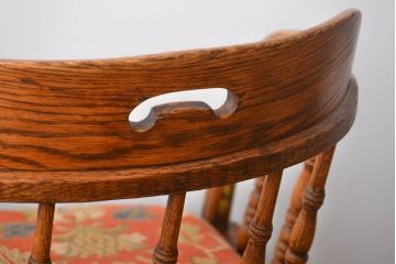 レトロ家具　イギリスアンティーク　レトロなアームチェア(2)