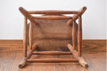 アンティーク家具　イギリスアンティーク　お洒落なハイスツール(椅子、チェア)(2)