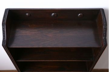 アンティーク家具　 イギリスアンティーク　上品なブックシェルフ