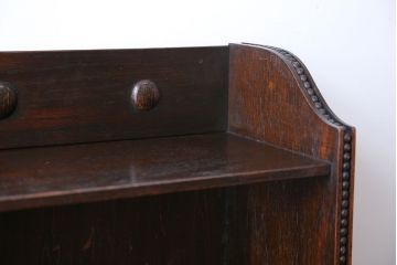 アンティーク家具　 イギリスアンティーク　上品なブックシェルフ