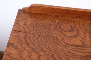 アンティーク家具　イギリスアンティーク　オーク材　シンプルなサイドキャビネット