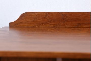 アンティーク家具　イギリスアンティーク　オーク材　シンプルなサイドキャビネット