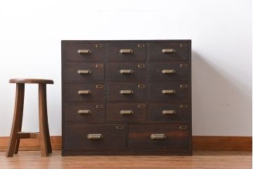 アンティーク家具　アンティーク　ネームプレート付き　14杯引き出し