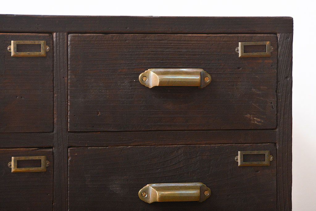 アンティーク家具　アンティーク　ネームプレート付き　14杯引き出し