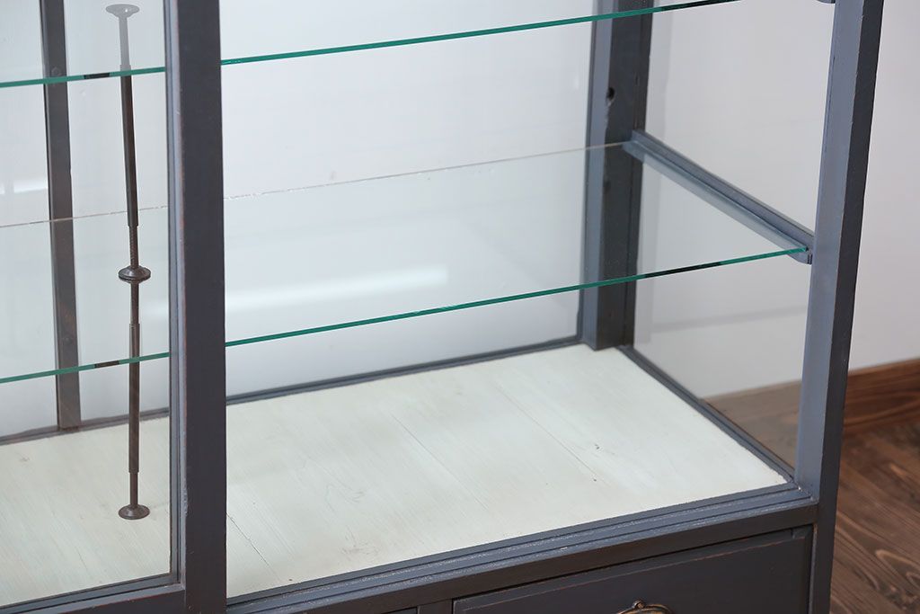 アンティーク家具　アンティークペイント　5面ガラスケース