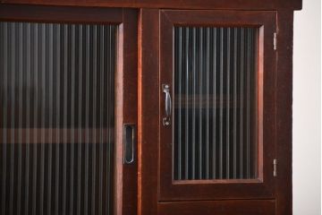 レトロ家具　昭和レトロ　モールガラス入り　重ね食器棚