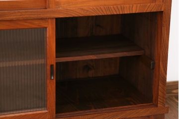 レトロ家具　昭和レトロ　欅材　モールガラス入り脚付き戸棚