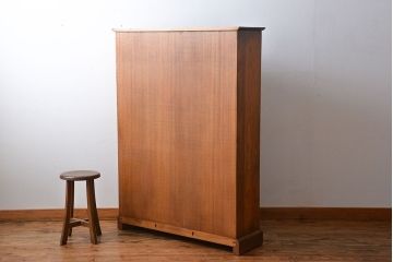 アンティーク家具　イギリスアンティーク　アーコール　カップボード