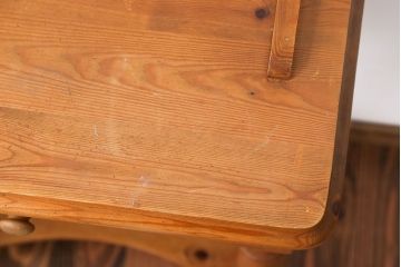 ヴィンテージ家具　イギリスビンテージ　パイン材　サイドテーブル