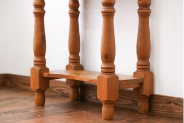 ヴィンテージ家具　イギリスビンテージ　パイン材　サイドテーブル