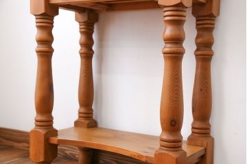 ヴィンテージ家具　イギリスビンテージ　パイン材　サイドテーブル