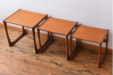 北欧家具　G-PLAN　チーク材　ネストテーブル