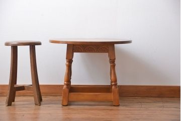 アンティーク家具　イギリスアンティーク オーク材　サイドテーブル