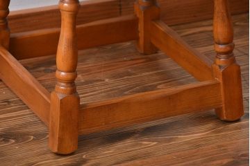 アンティーク家具　イギリスアンティーク オーク材　サイドテーブル