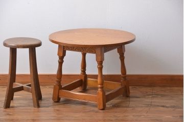 アンティーク家具　イギリスアンティーク オーク材　サイドテーブル