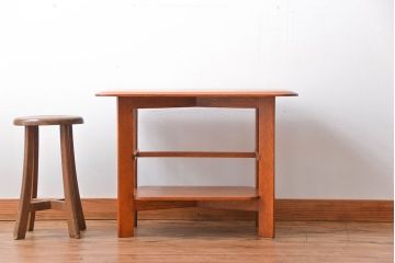 アンティーク家具　イギリスアンティーク　オーク材　サイドテーブル