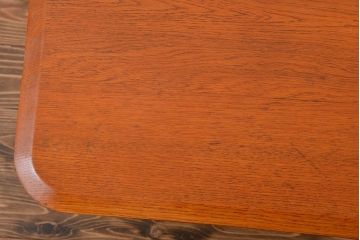 アンティーク家具　イギリスアンティーク　オーク材　サイドテーブル