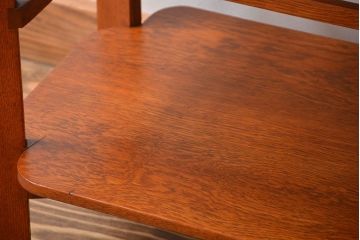 アンティーク家具　イギリスアンティーク　オーク材　サイドテーブル