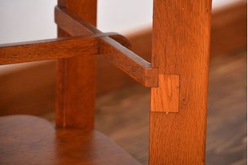 アンティーク家具　イギリスアンティーク　オーク材　サイドテーブル