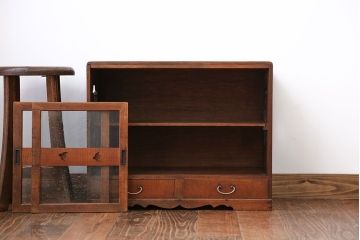 レトロ家具　昭和レトロ　小振りなガラス戸棚