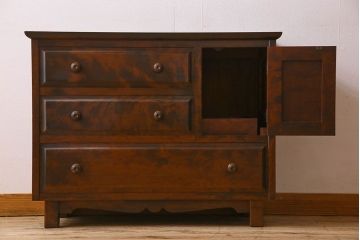 北海道民芸家具　シックな風合いのチェスト(ローボード)(2)