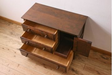 北海道民芸家具　シックな風合いのチェスト(ローボード)(2)