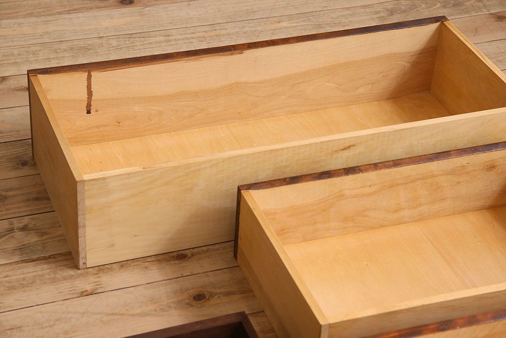 北海道民芸家具　シックな風合いのチェスト(ローボード)(2)