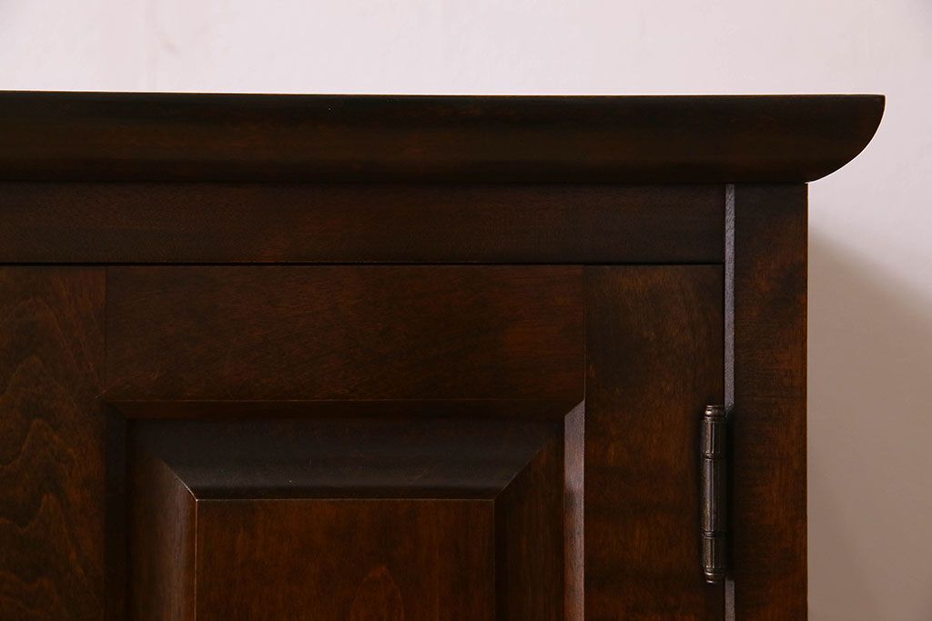 北海道民芸家具　シックな風合いのチェスト(ローボード)(2)