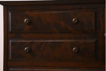 北海道民芸家具　シックな風合いのチェスト(ローボード)(2)