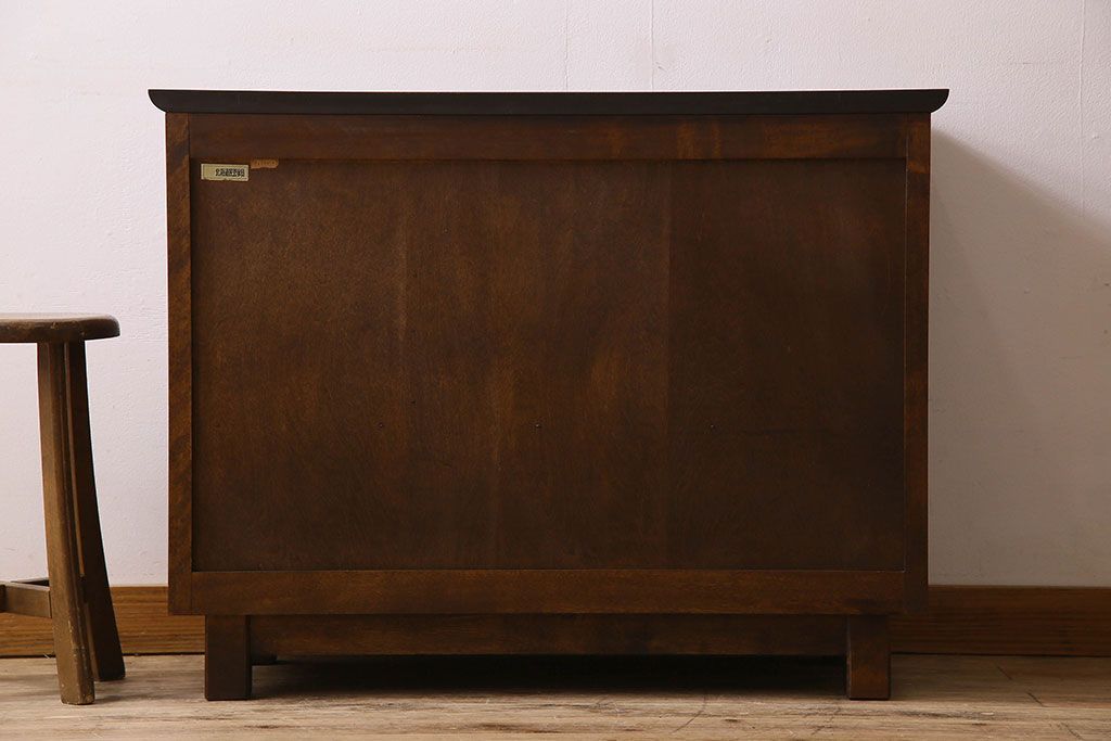北海道民芸家具　シックな風合いのチェスト(ローボード)(2)