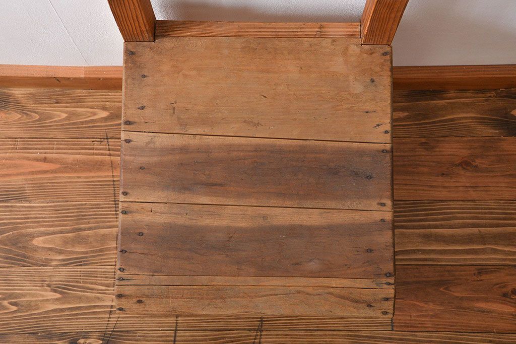 レトロ家具　昭和レトロ　小さな椅子